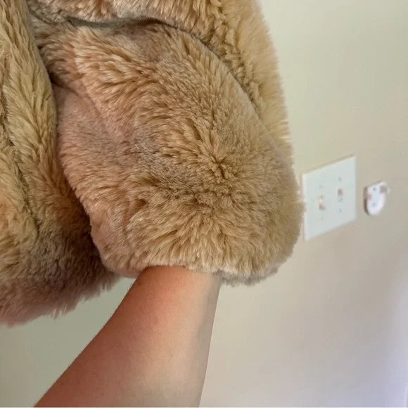 VINTAGE!!! Jordache faux fur and leather coat! - Picture 10 of 16